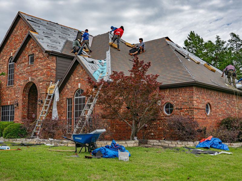 Roofing job in the Morningside neighborhood of Sioux City